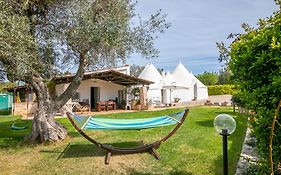 La casa sulla roccia trullo with pool